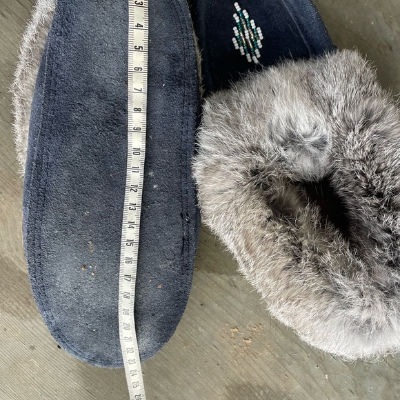Moccasins with Rabbit Fur - Picture 5 of 5